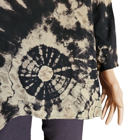 Culture Shop Black & Tan Tie Dye Tunic - Picture 6 of 7